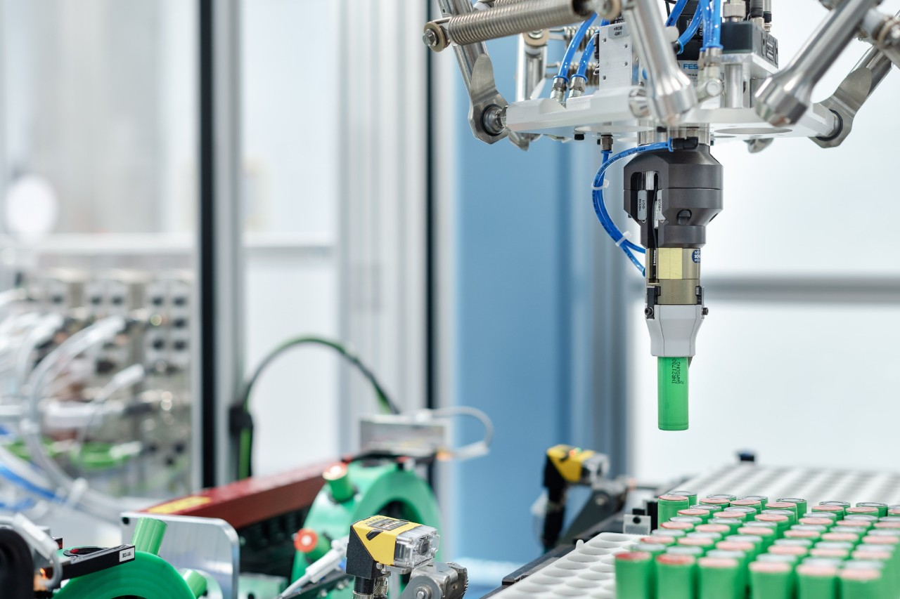 Batterijcellen in het productieproces